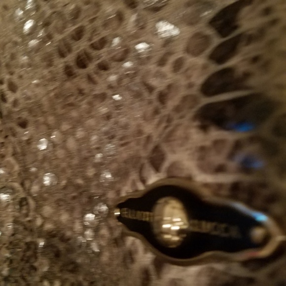 Elliott Lucca Handbag - Picture 3 of 4